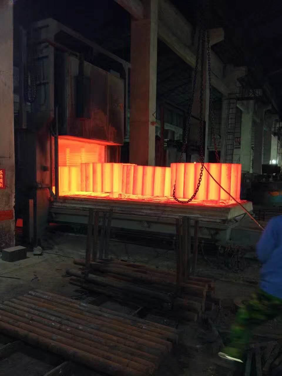 草莓视频黄色版热处理厂的模具材料及热处理加工工艺